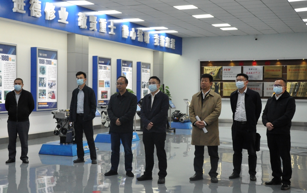 云南省委组织部、、、昆明市委组织部向导到云南利来国国际最给力的老牌动力集团有限公司开展调研